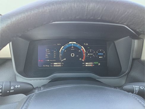 Used 2025 Toyota Sequoia SR5 AWD/4WD image 23