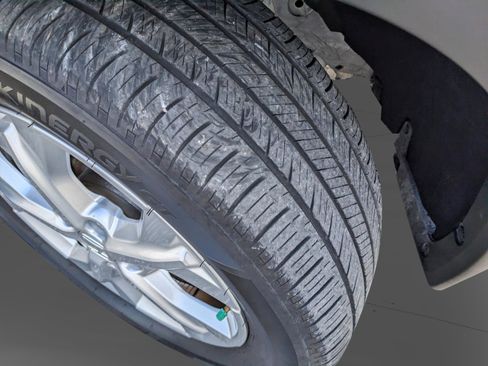 Used 2023 Honda HR-V LX image 41