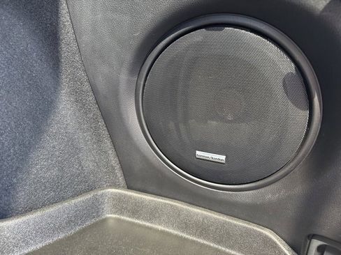 Used 2017 Subaru Outback 2.5i Limited image 16