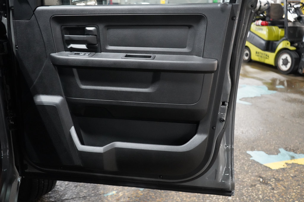 New 2027 RAM 3500 Tradesman AWD/4WD image 28
