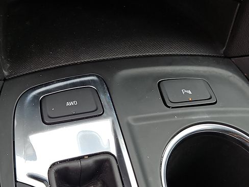Used 2023 Chevrolet Equinox LT AWD/4WD image 24