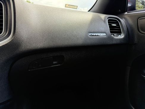 Used 2015 Dodge Charger R/T w/ Plus Group RWD image 40