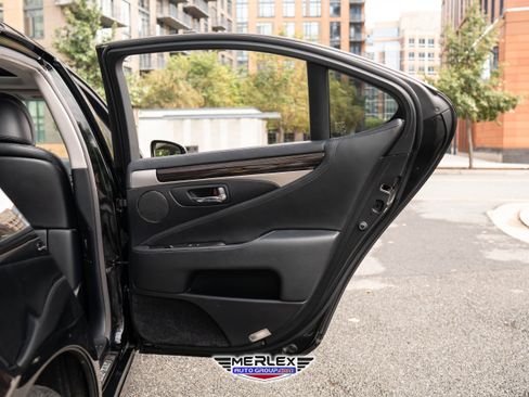 Used 2013 Lexus LS 460 AWD image 43