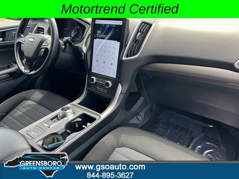 Used 2024 Ford Edge SE w/ Black Appearance Package AWD/4WD image 16