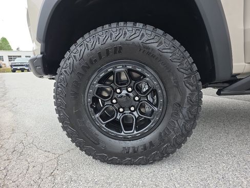 New 2026 Chevrolet Colorado ZR2 w/ ZR2 Bison Edition AWD/4WD image 36