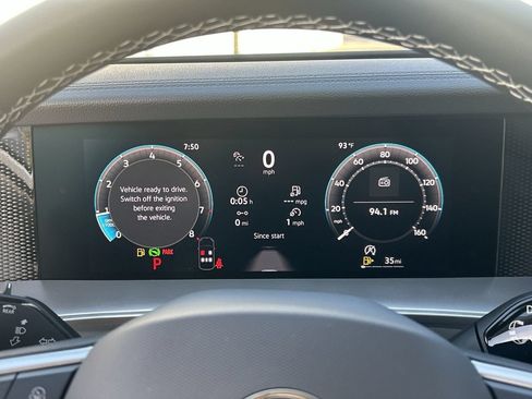 New 2026 Volkswagen Tiguan SE FWD image 26