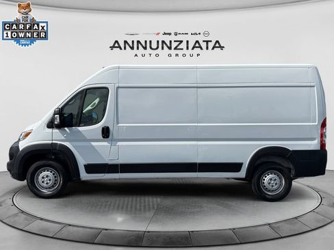 Used 2026 RAM ProMaster 2500 w/ Convenience Group FWD image 2