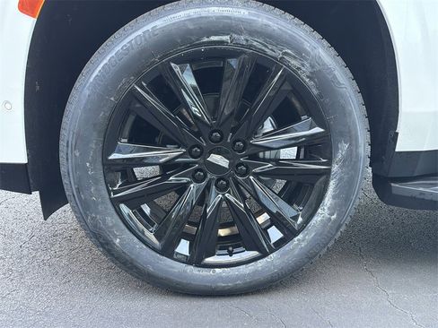 Certified 2022 Cadillac Escalade Sport image 11