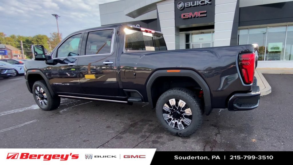 New 2026 GMC Sierra 3500 Denali w/ Denali Reserve Package AWD/4WD image 7