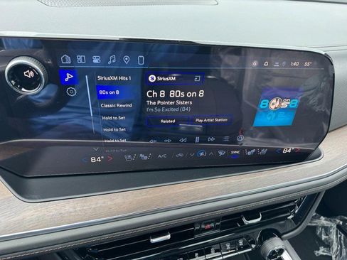 New 2026 Chevrolet Suburban High Country AWD/4WD image 15