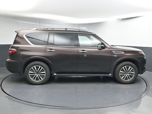 Used 2021 Nissan Armada SL w/ Captain's Chairs Package image 9