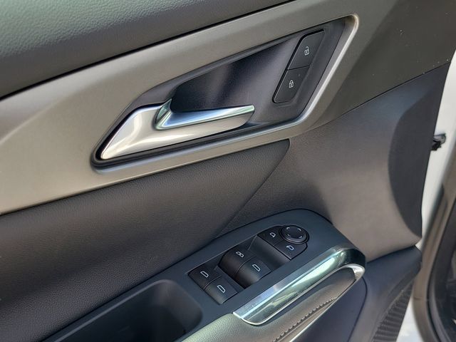 New 2026 Chevrolet Traverse LT FWD image 16