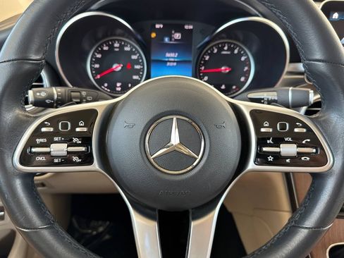 Used 2022 Mercedes-Benz GLC 300 image 27