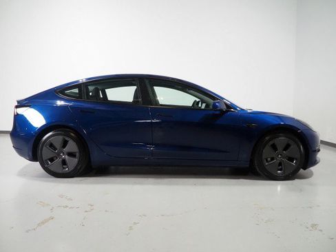 Used 2023 Tesla Model 3 RWD image 7