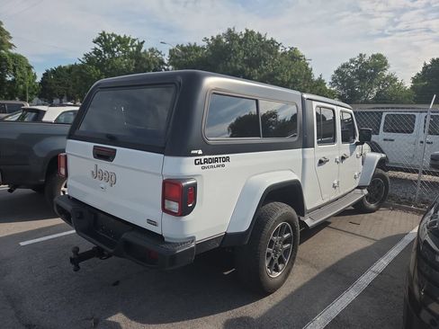 Used 2020 Jeep Gladiator Overland w/ Popular Equipment Package AWD/4WD image 4