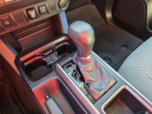 Used 2021 Toyota Tacoma SR5 RWD image 27