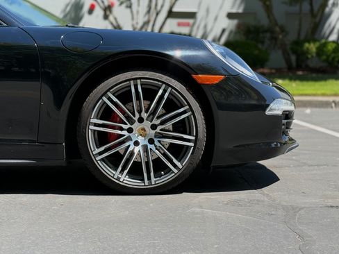 Used 2016 Porsche 911 Carrera RWD image 10