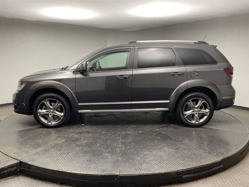 Used 2017 Dodge Journey Crossroad w/ Popular Equipment Group FWD image 4