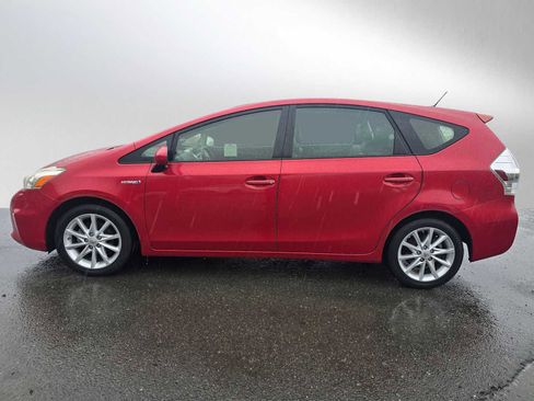 Used 2014 Toyota Prius V Five image 6