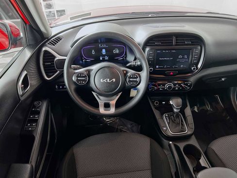 Used 2023 Kia Soul LX image 21