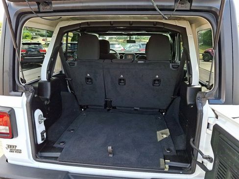 Certified 2021 Jeep Wrangler Unlimited Sport image 32