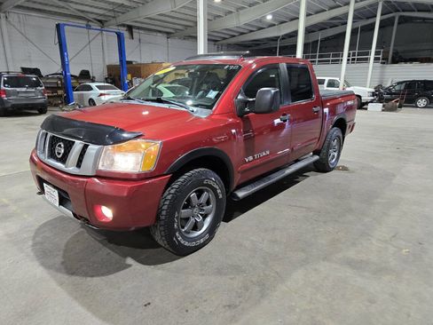 Used 2014 Nissan Titan PRO-4X image 2