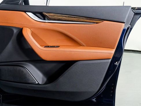 Used 2022 Maserati Levante GT image 53