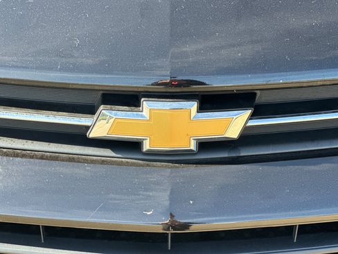 Used 2022 Chevrolet Trax LT w/ LT Convenience Package image 45