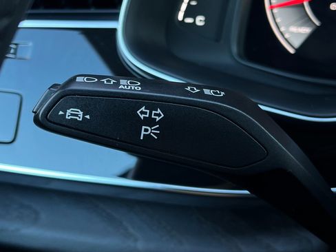 Used 2023 Audi Q8 Prestige image 58