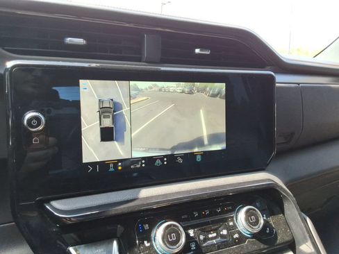 Certified 2022 GMC Sierra 1500 AT4 w/ AT4 Premium Package AWD/4WD image 35