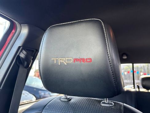 Used 2017 Toyota Tacoma TRD Pro AWD/4WD image 18