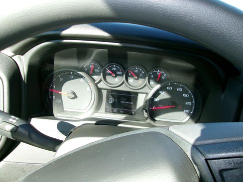 New 2026 Chevrolet Silverado 2500 Custom w/ Custom Value Package AWD/4WD image 18
