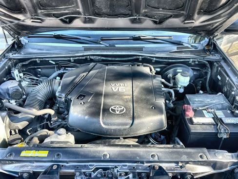 Used 2015 Toyota Tacoma PreRunner image 7