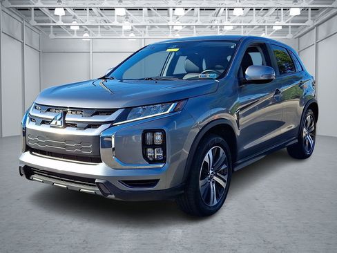 Used 2024 Mitsubishi Outlander Sport AWD image 3