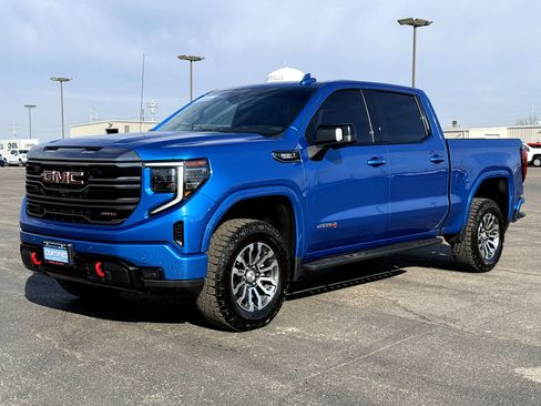 Certified 2023 GMC Sierra 1500 AT4 w/ Technology Package image 10