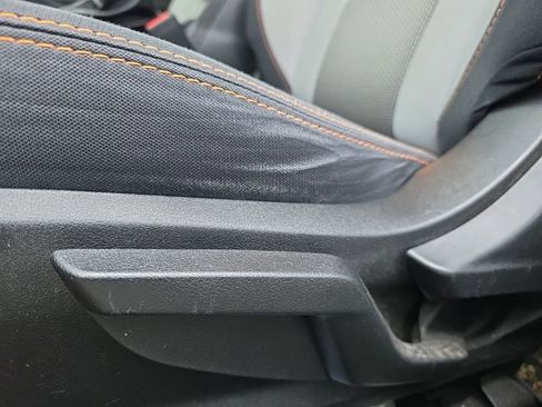 Used 2021 Subaru Crosstrek 2.0i Premium image 15