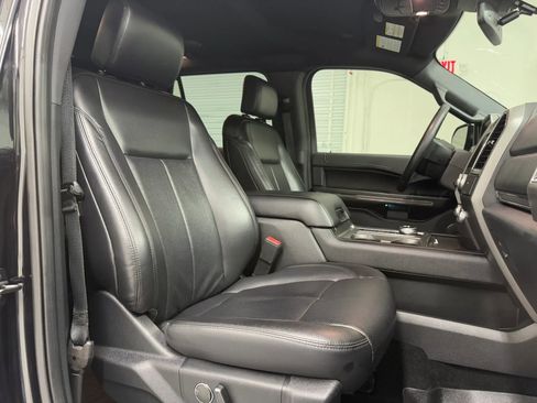 Used 2019 Ford Expedition XLT w/ Equipment Group 202A image 43
