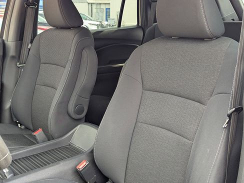 Used 2019 Honda Passport Sport image 14