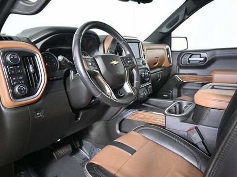 Used 2021 Chevrolet Silverado 1500 High Country w/ Technology Package image 27