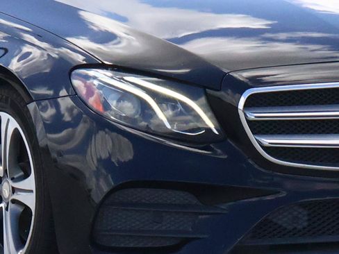 Used 2017 Mercedes-Benz E 300 image 8