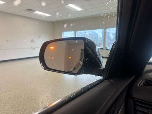 Used 2025 Cadillac CT4 Premium Luxury image 23