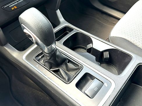 Used 2018 Ford Escape SE FWD image 35