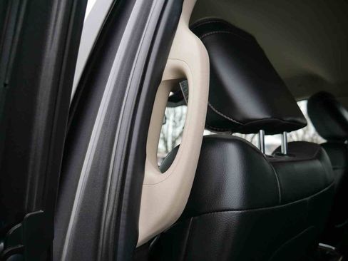 Certified 2022 RAM 2500 Laramie image 24