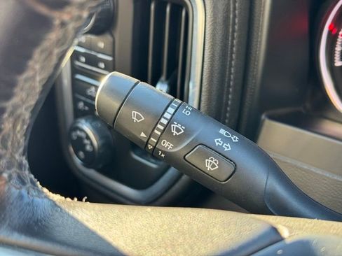 Used 2021 Chevrolet Silverado 1500 LT w/ Z71 Off-Road Package image 27