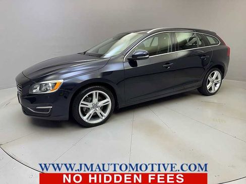 Used 2016 Volvo V60 T5 Premier AWD/4WD image 1