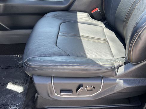 Used 2023 Ford Expedition Max Platinum AWD/4WD image 31