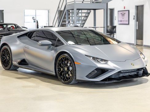Used 2022 Lamborghini Huracan EVO RWD image 8