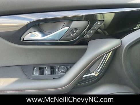 Used 2022 Chevrolet Blazer RS w/ Enhanced Convenience Package image 17