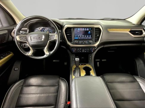 Used 2018 GMC Acadia Denali w/ Technology Package AWD/4WD image 7