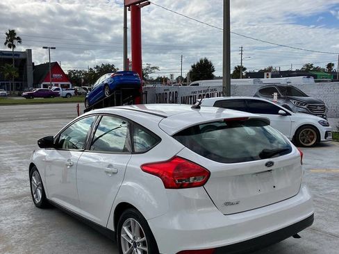 Used 2017 Ford Focus SE image 8